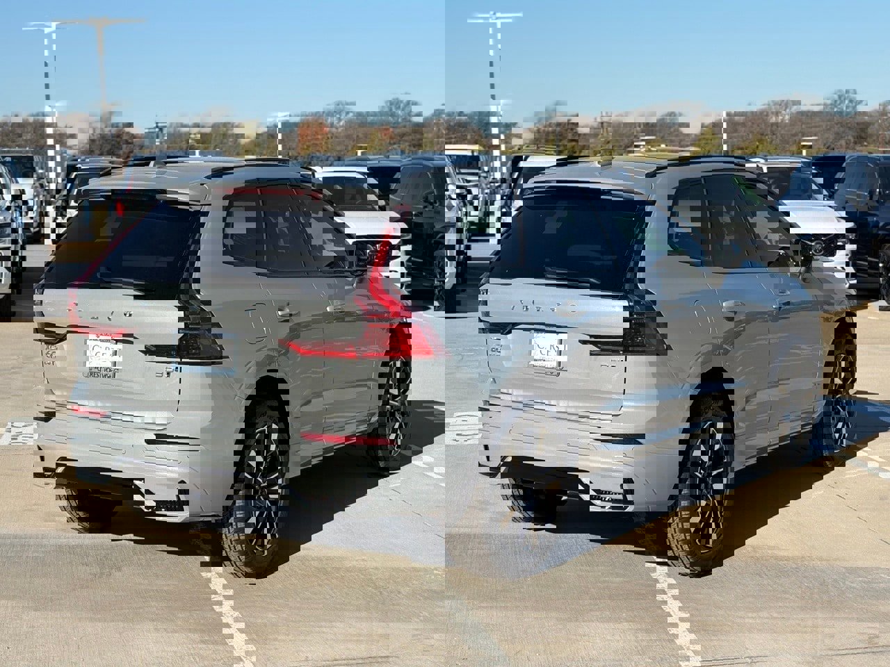 New 2026 Volvo XC60 B5 Core w/ Protection Package Premier image 6