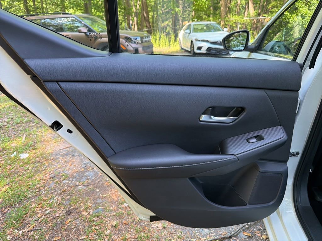 Used 2023 Nissan Sentra SV w/ All-Weather Package FWD image 14