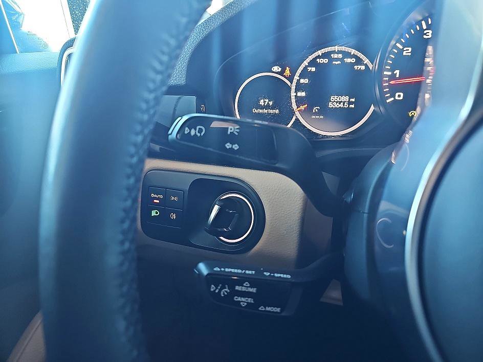 Used 2022 Porsche Cayenne image 20