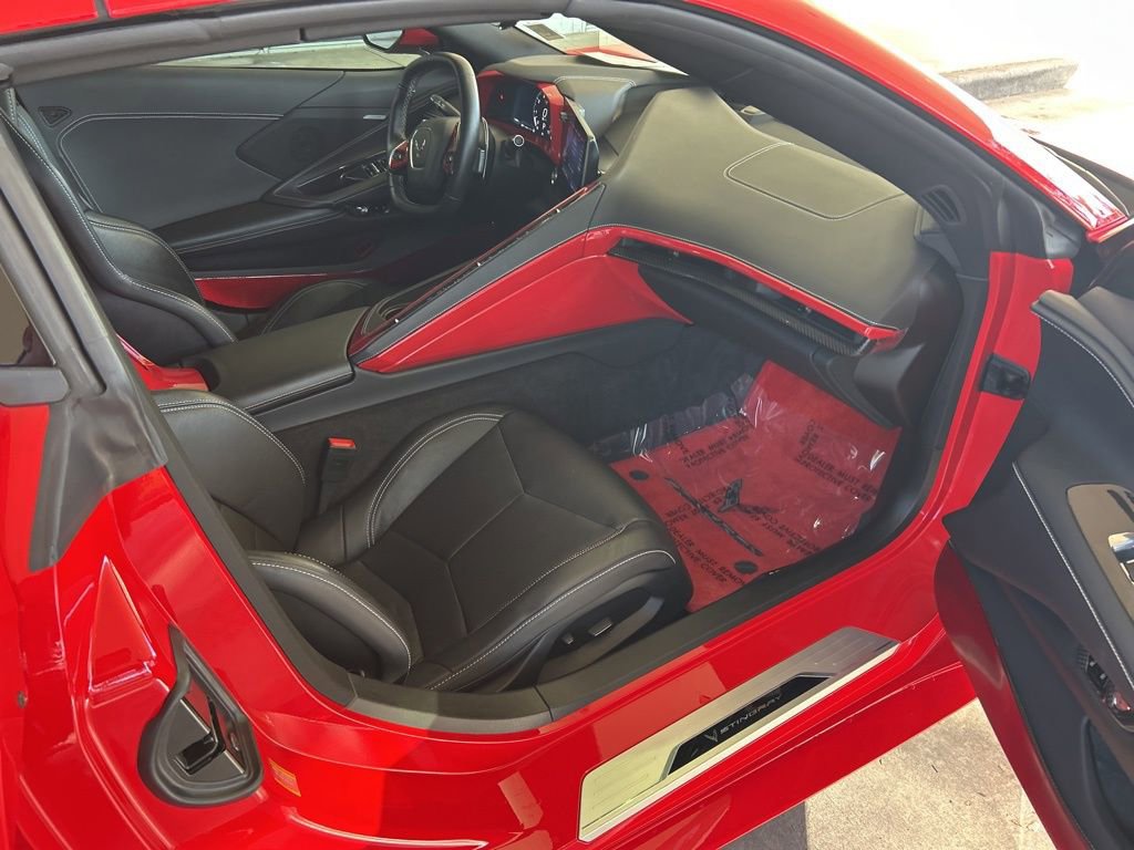 Used 2023 Chevrolet Corvette Stingray Convertible w/ Z51 Performance Package image 28