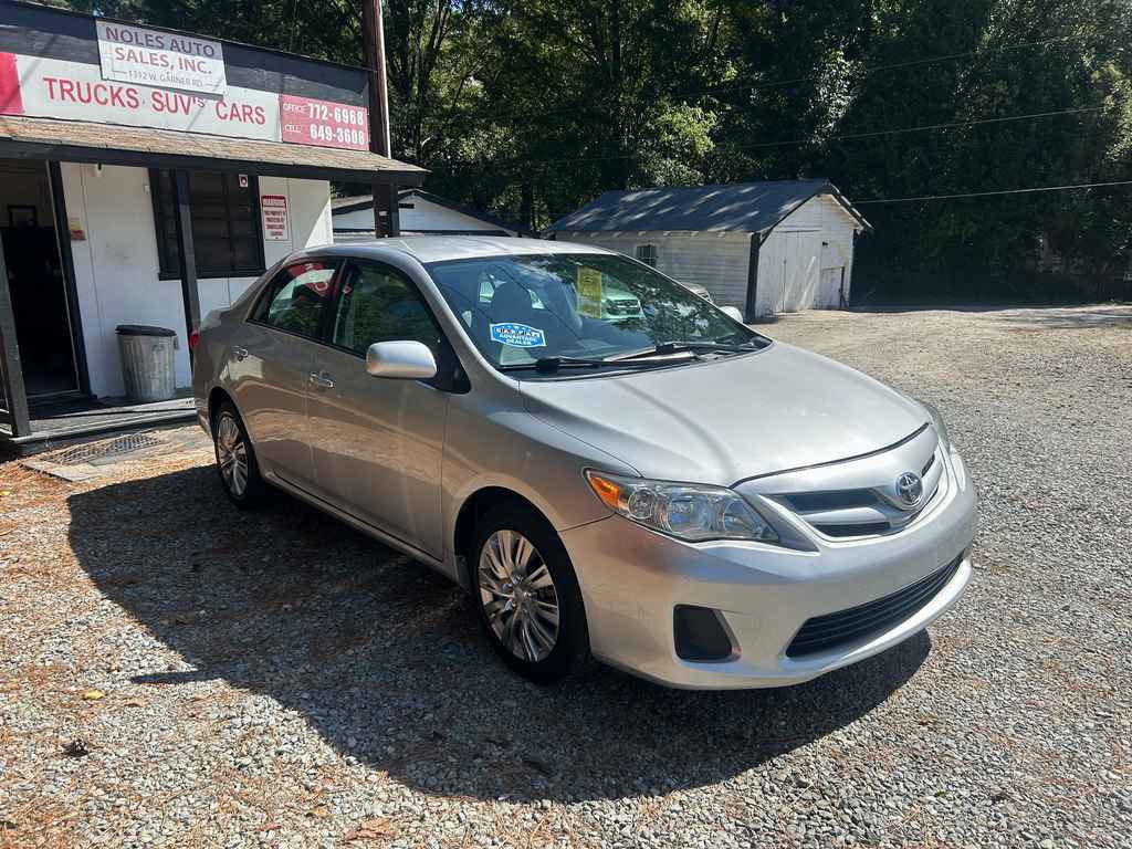 Used 2012 Toyota Corolla LE image 1