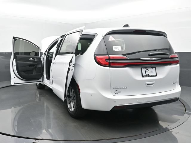 New 2025 Chrysler Pacifica Select w/ Uconnect Theater Family Group AWD/4WD image 56