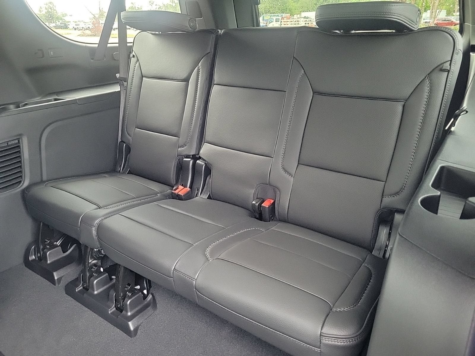 New 2026 GMC Yukon XL Denali RWD image 13