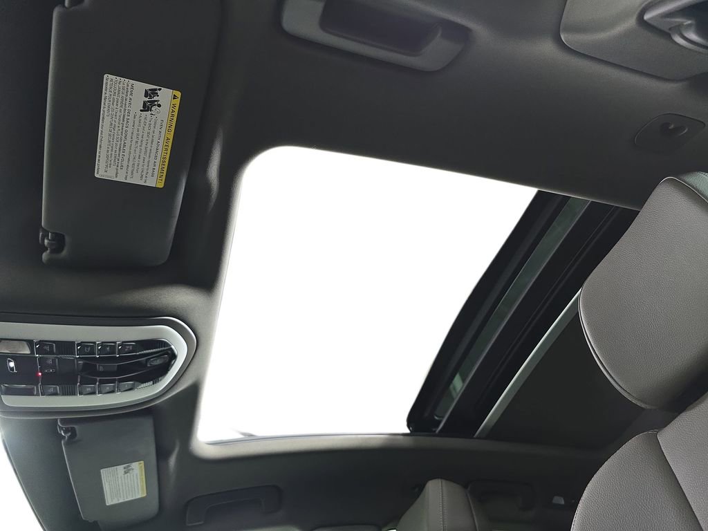 Certified 2019 Porsche Macan image 28