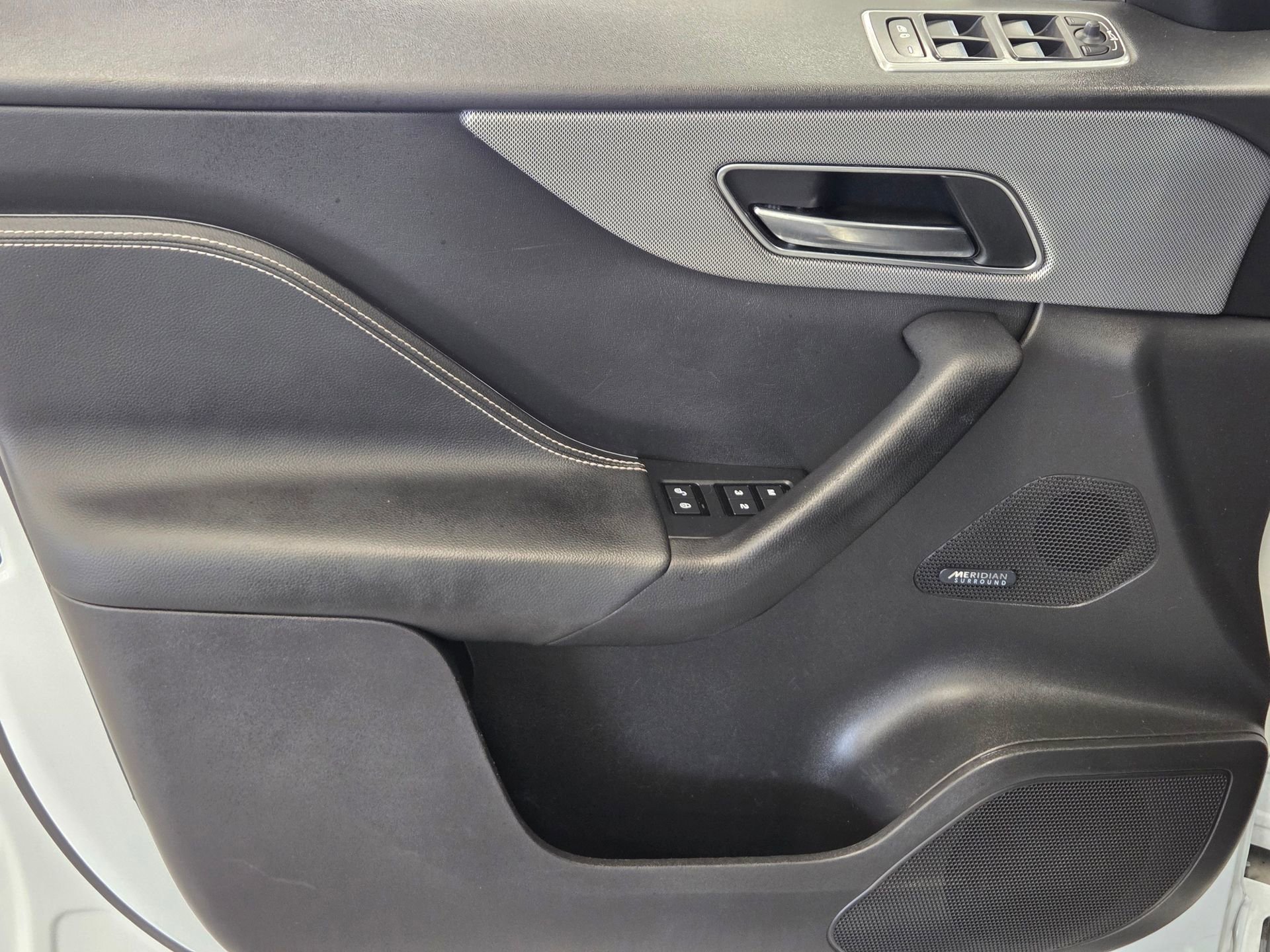 Used 2019 Jaguar F-PACE S image 14