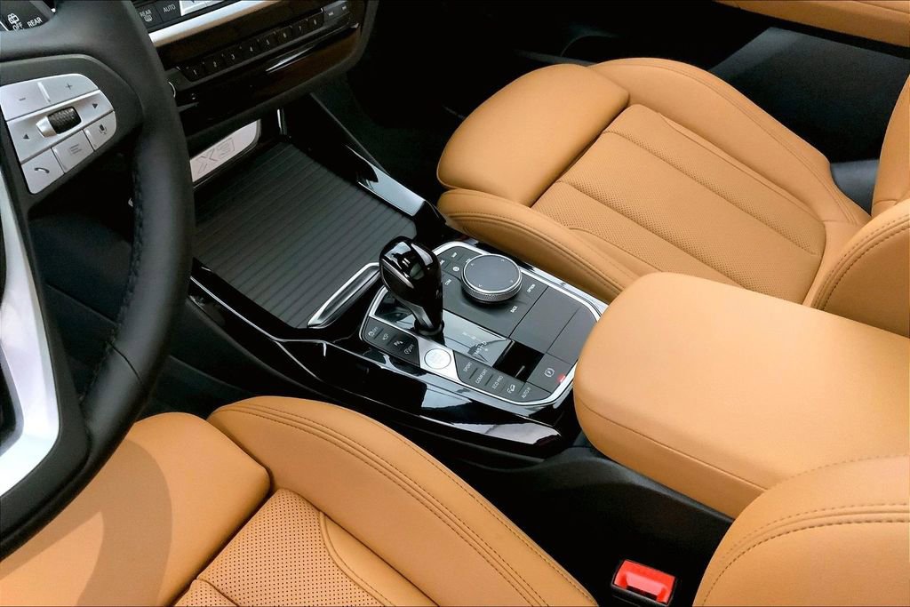 Certified 2024 BMW X3 xDrive30i w/ Premium Package image 22