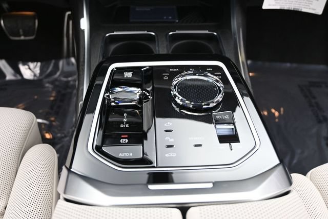 New 2026 BMW 760i xDrive AWD/4WD image 16