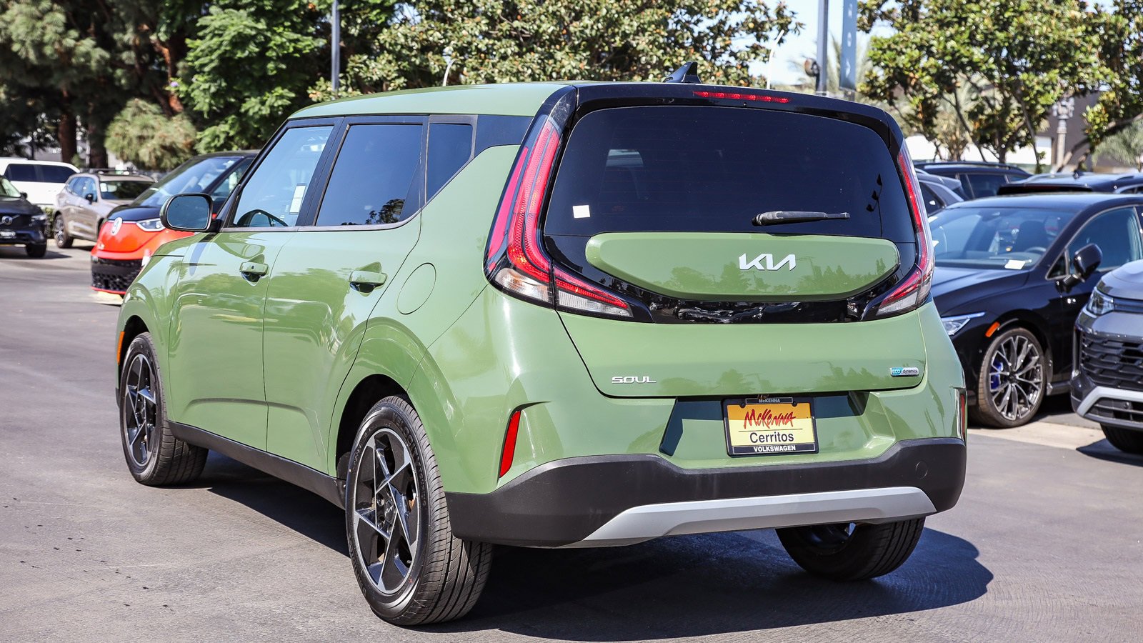 Used 2023 Kia Soul EX image 11