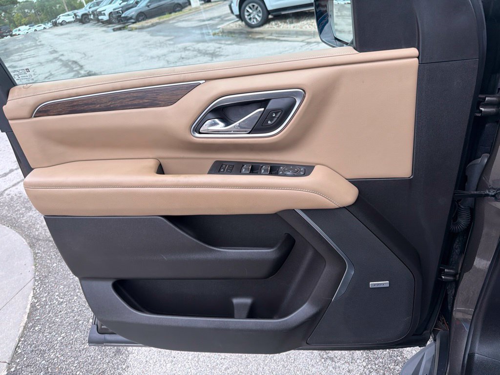 Used 2021 Chevrolet Tahoe Premier w/ Premium Package AWD/4WD image 37
