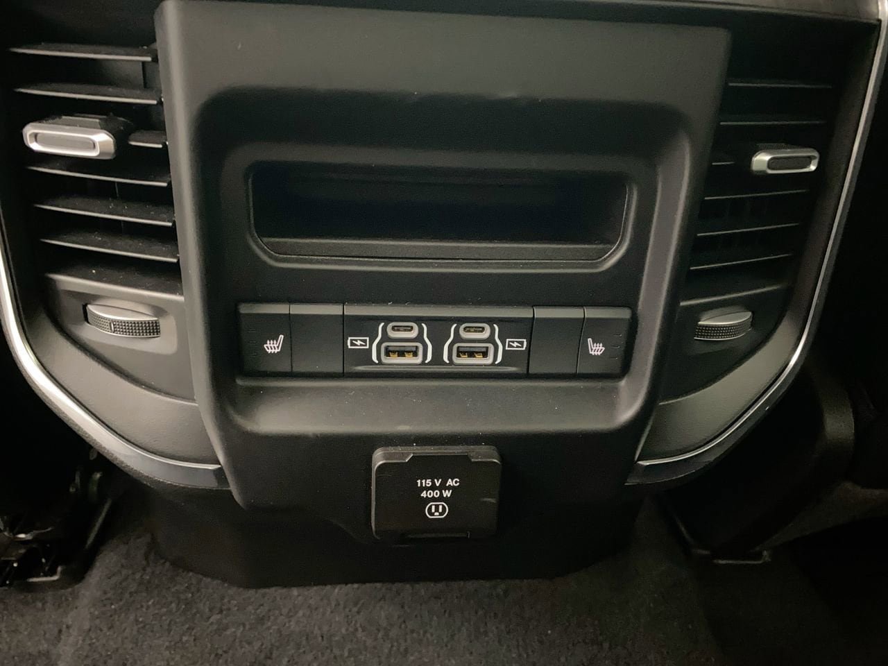 Used 2026 RAM 1500 Laramie AWD/4WD image 27