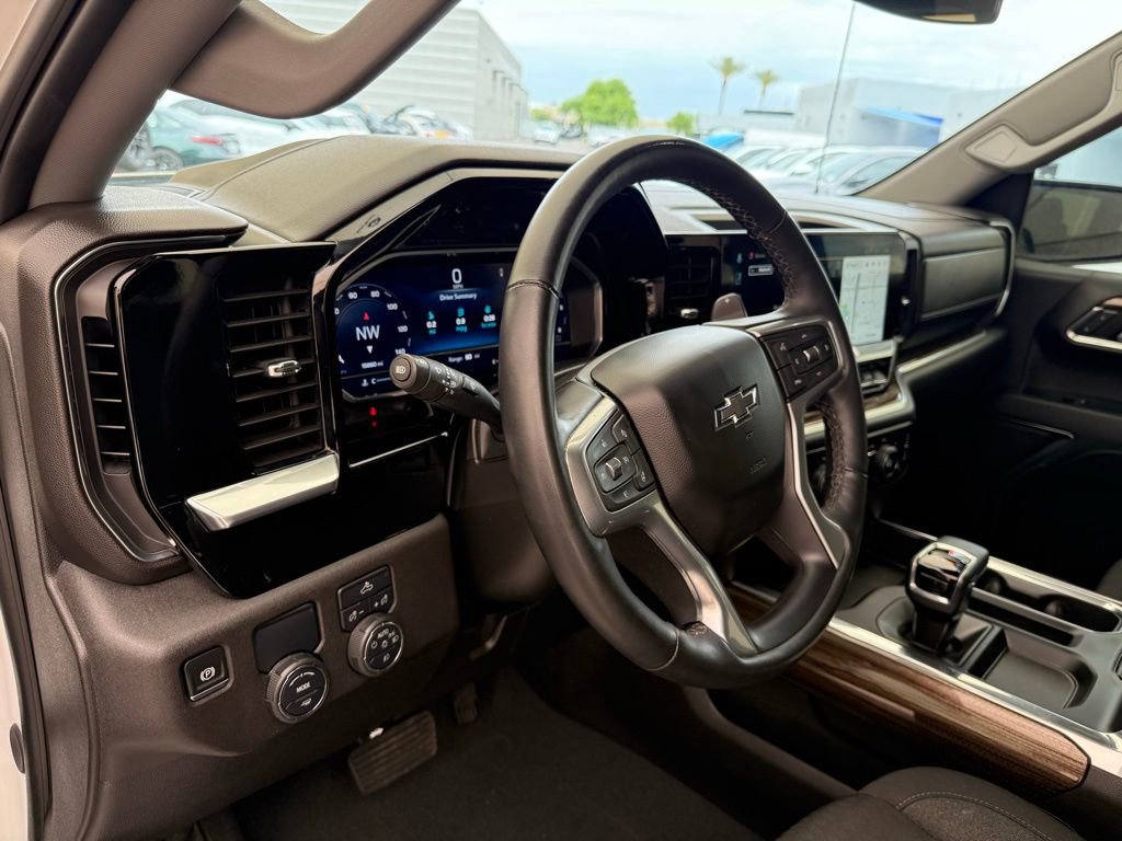 Used 2024 Chevrolet Silverado 1500 RST image 34