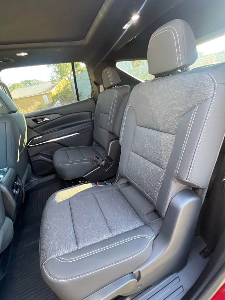 New 2026 Chevrolet Traverse LT image 13