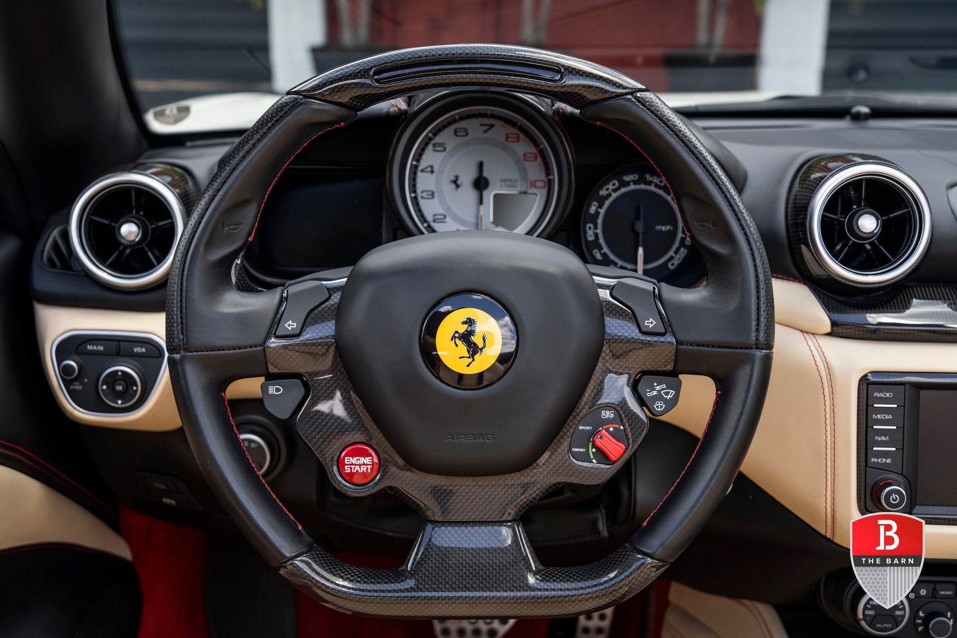 Used 2017 Ferrari California T RWD image 31