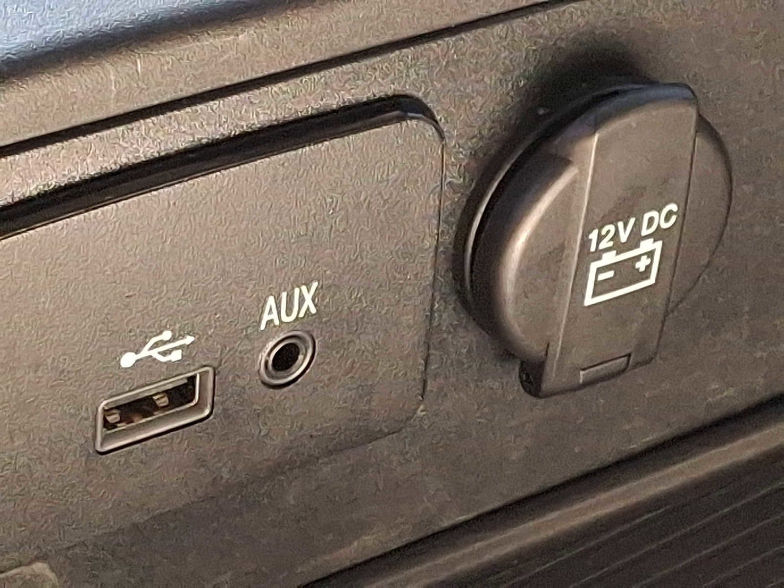 Used 2017 RAM 1500 Express w/ Black Ram 1500 Express Group image 23