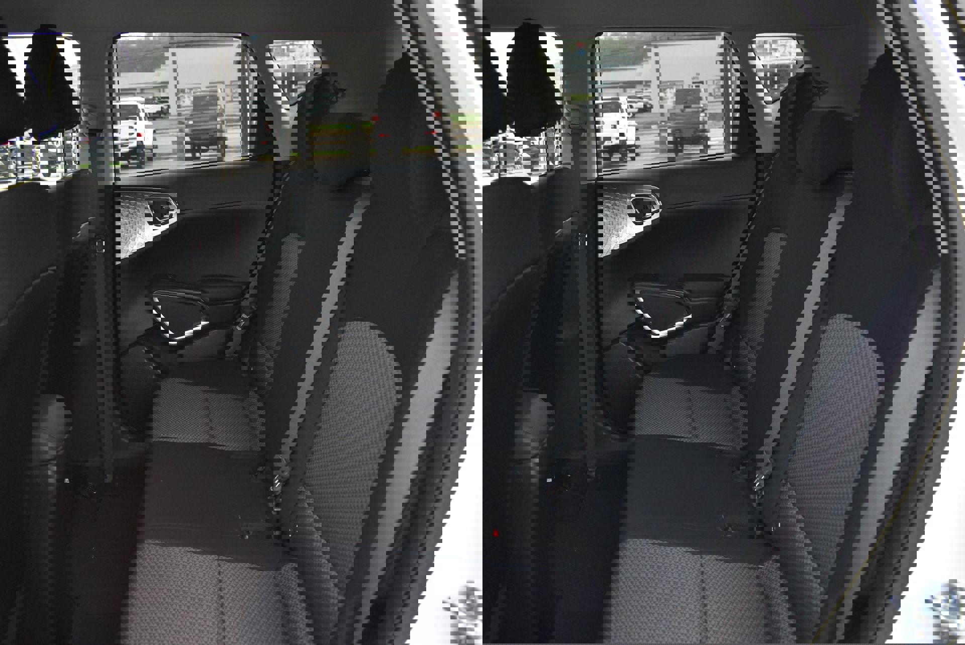 Used 2024 Kia Soul LX w/ Option Group 015 image 16