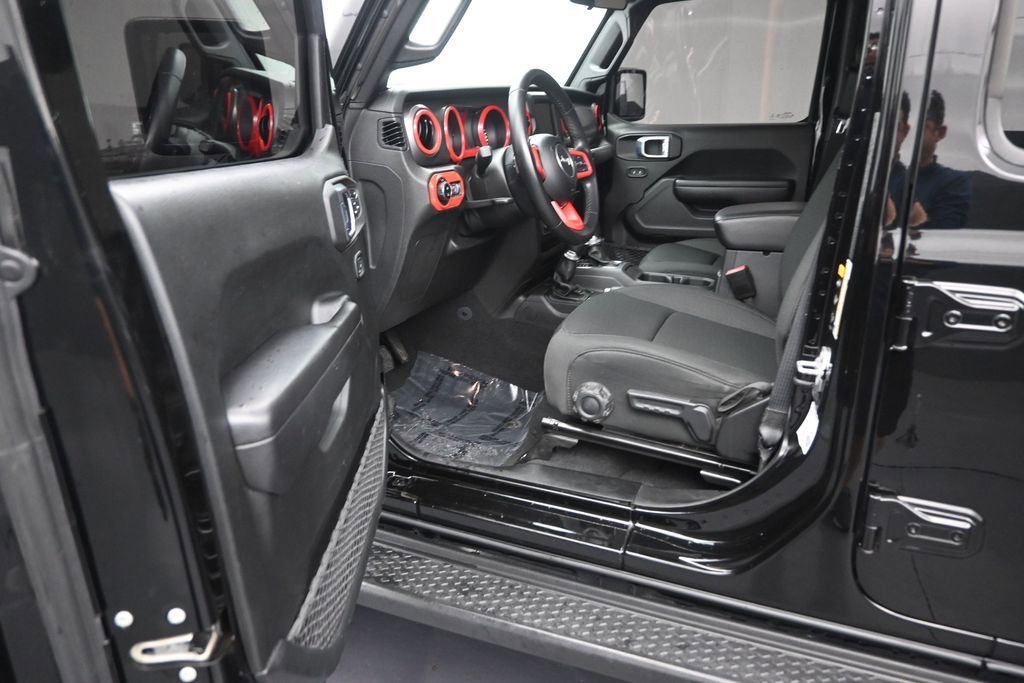 Used 2021 Jeep Gladiator Sport AWD/4WD image 11