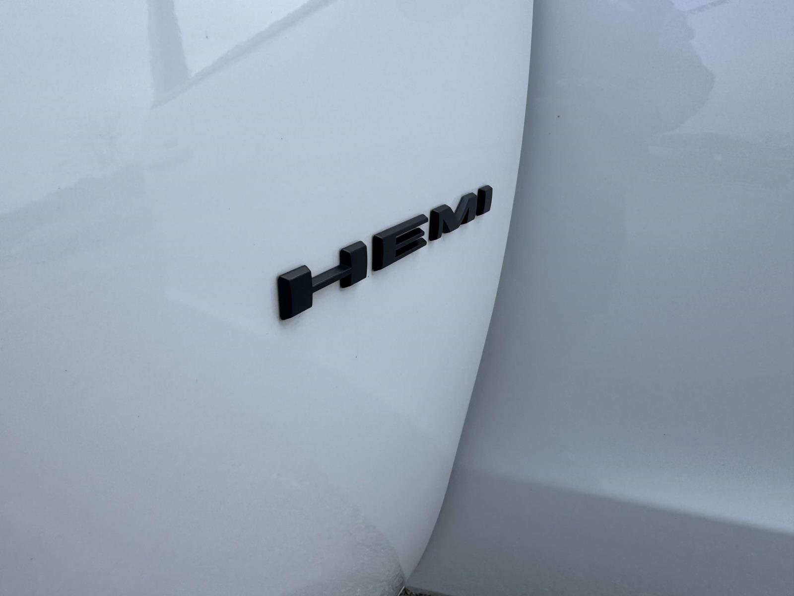 Used 2022 Dodge Durango R/T w/ Blacktop Package image 9
