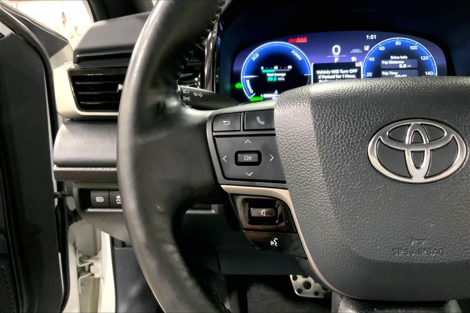 Used 2025 Toyota Camry XSE AWD/4WD image 24