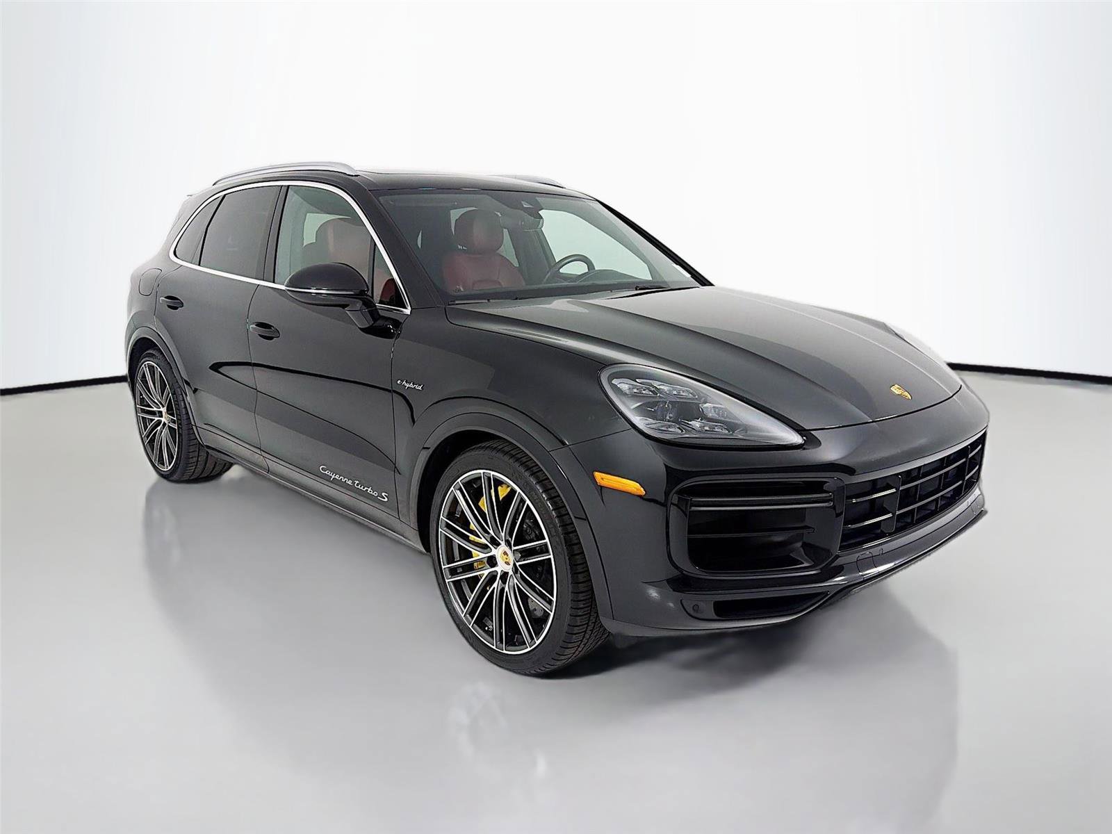 Used 2023 Porsche Cayenne Turbo S AWD/4WD image 8