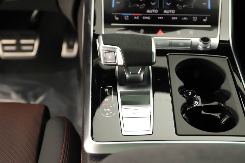 New 2026 Audi RS Q8 performance image 21