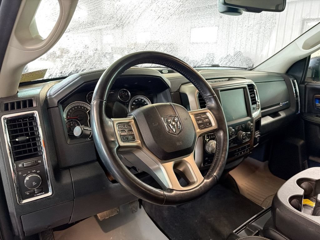 Used 2017 RAM 1500 Laramie AWD/4WD image 8
