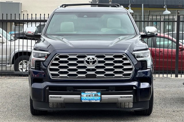 Used 2025 Toyota Sequoia Capstone image 3