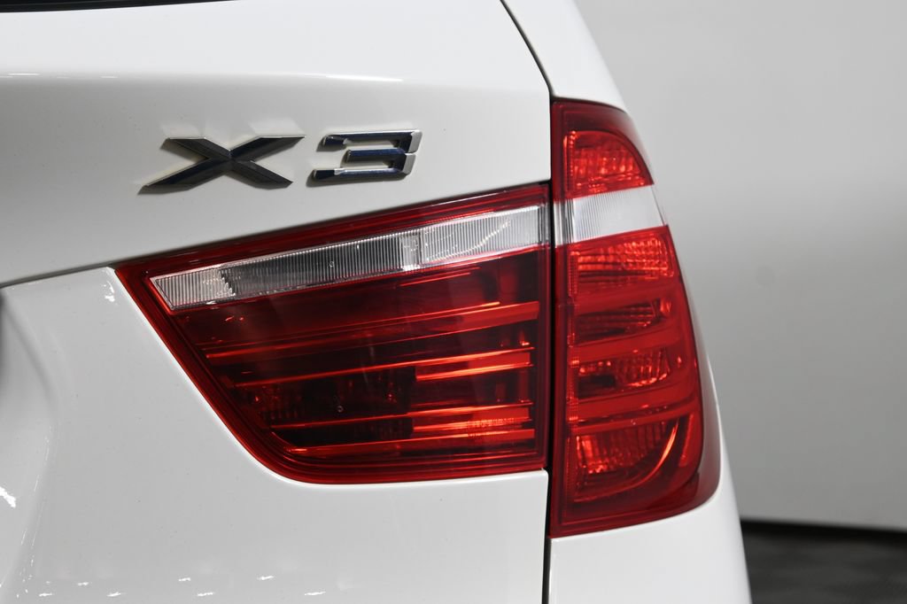 Used 2017 BMW X3 xDrive28i AWD/4WD image 13