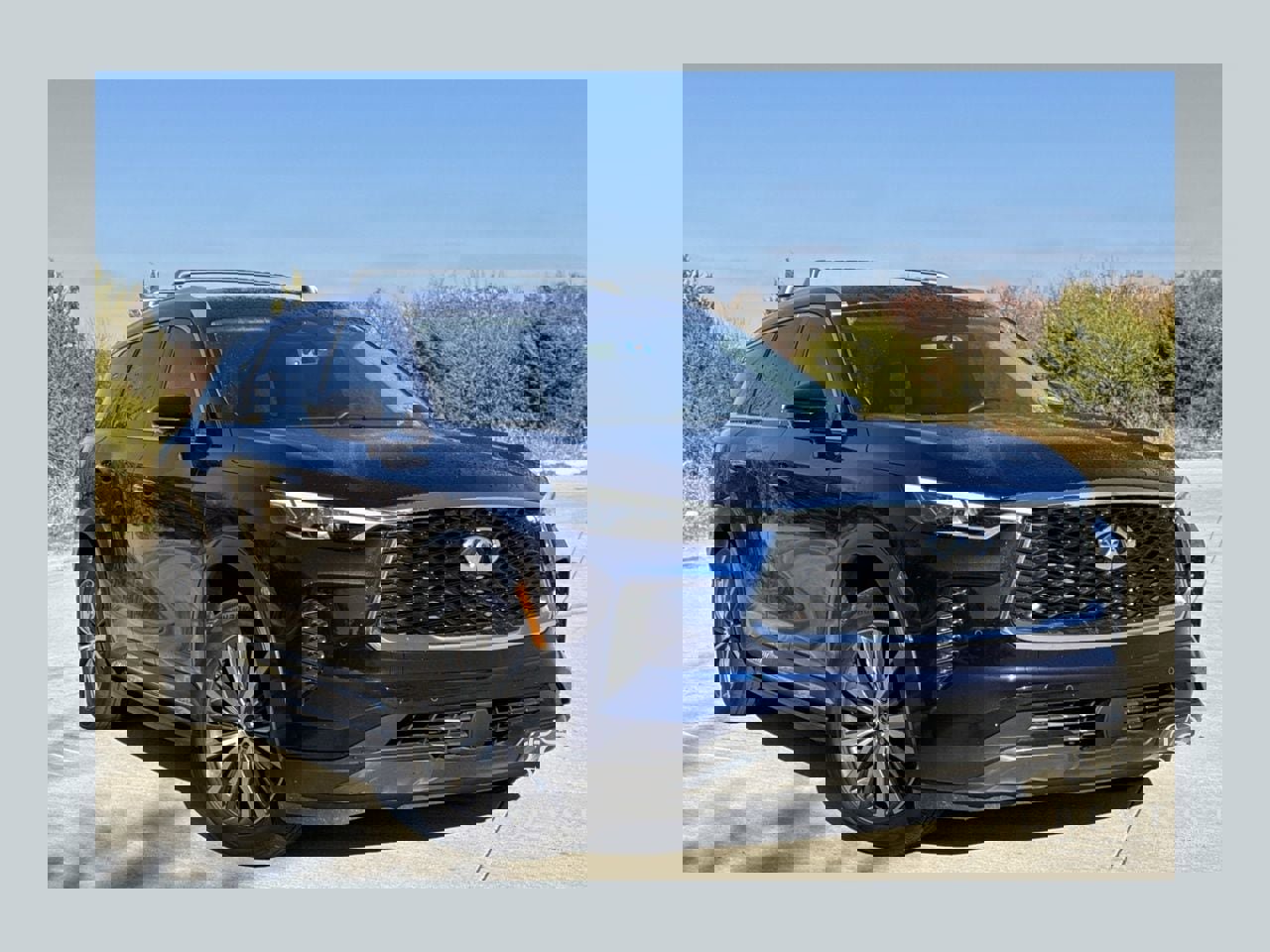 Used 2023 INFINITI QX60 Sensory image 1