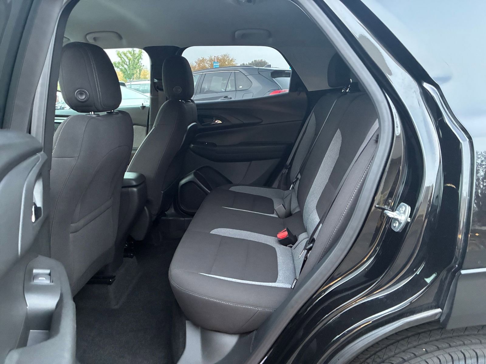 Used 2025 Chevrolet TrailBlazer LT image 23