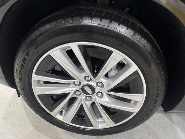 Used 2026 Cadillac Vistiq Luxury AWD/4WD image 38
