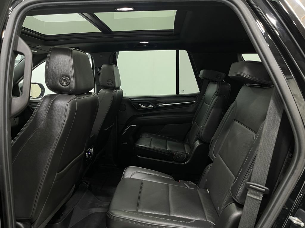Used 2021 GMC Yukon Denali w/ Advanced Technology Package image 31