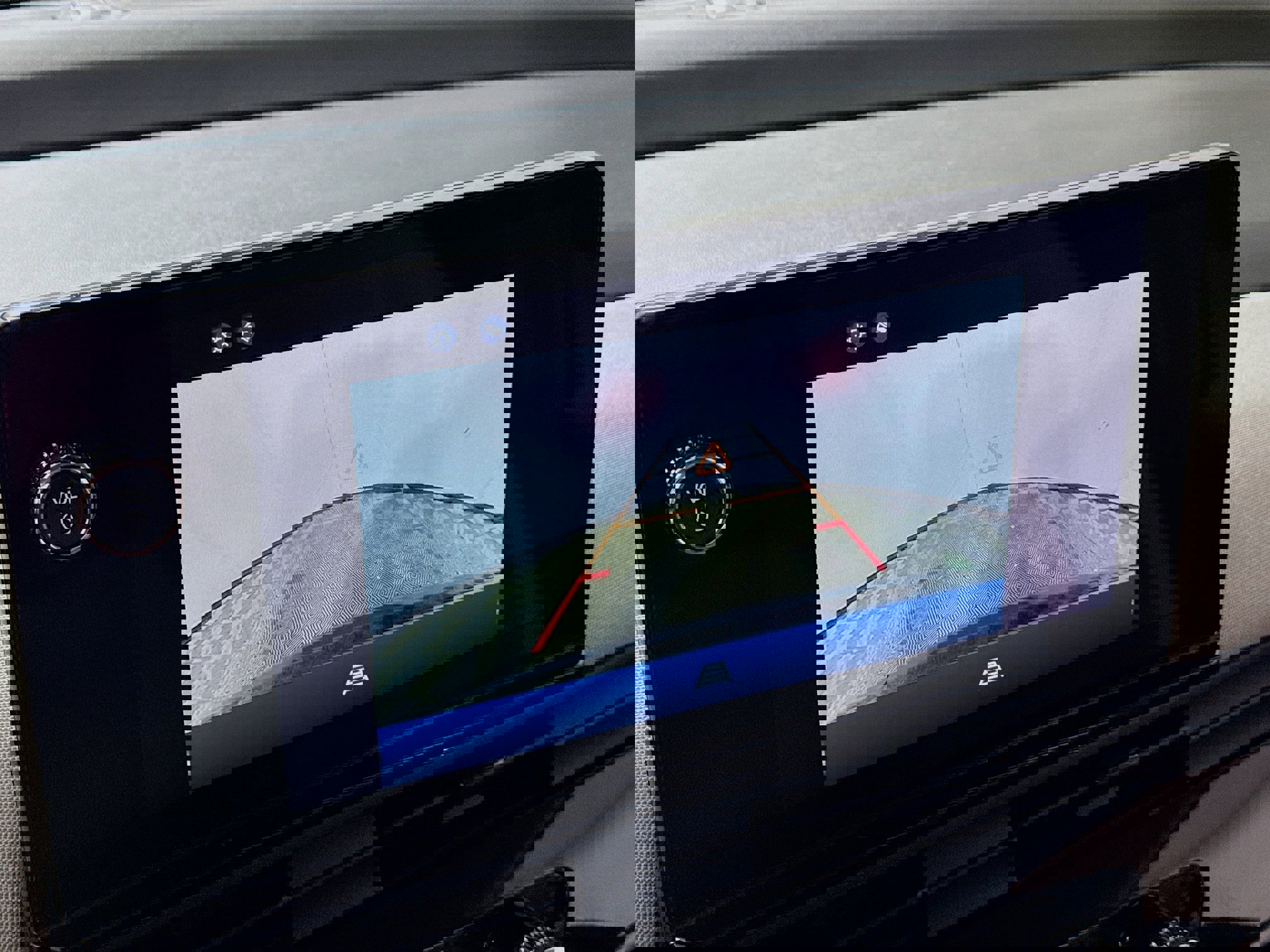 Used 2024 Honda Prologue EX image 3