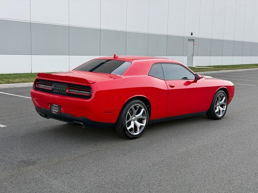 Used 2016 Dodge Challenger SXT Plus image 5