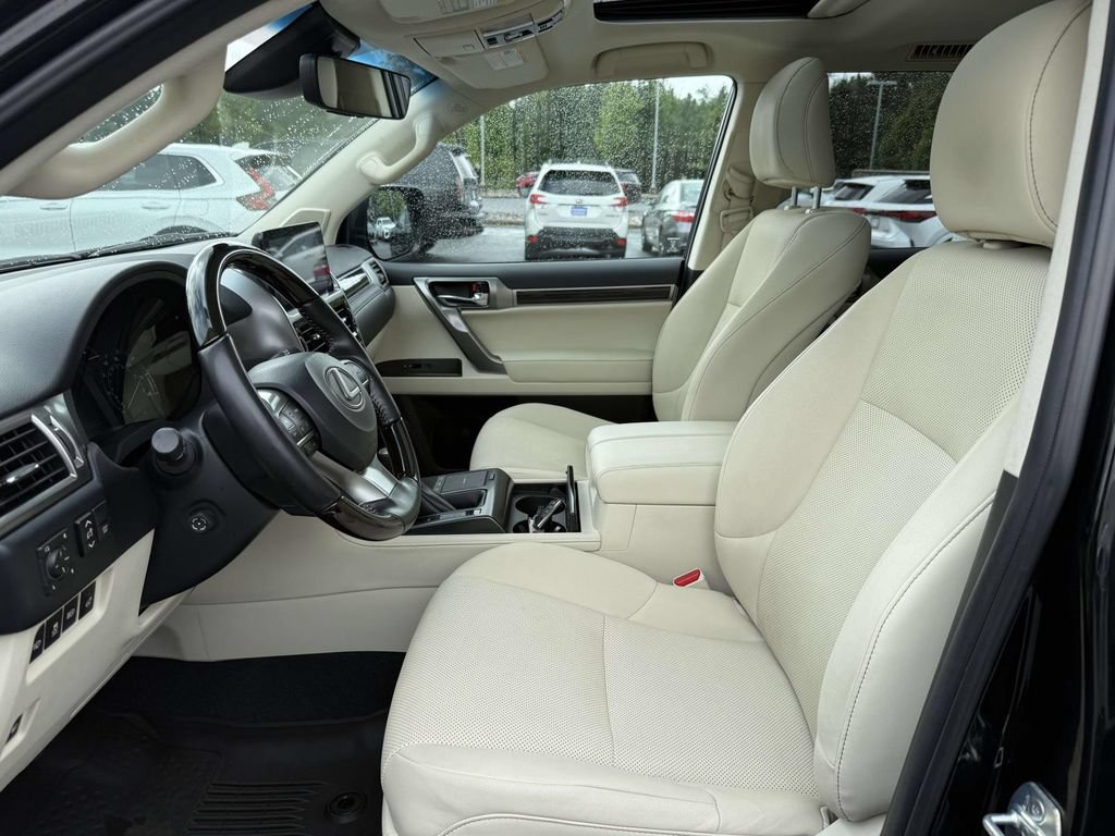 Used 2023 Lexus GX 460 Premium w/ Premium Package AWD/4WD image 13
