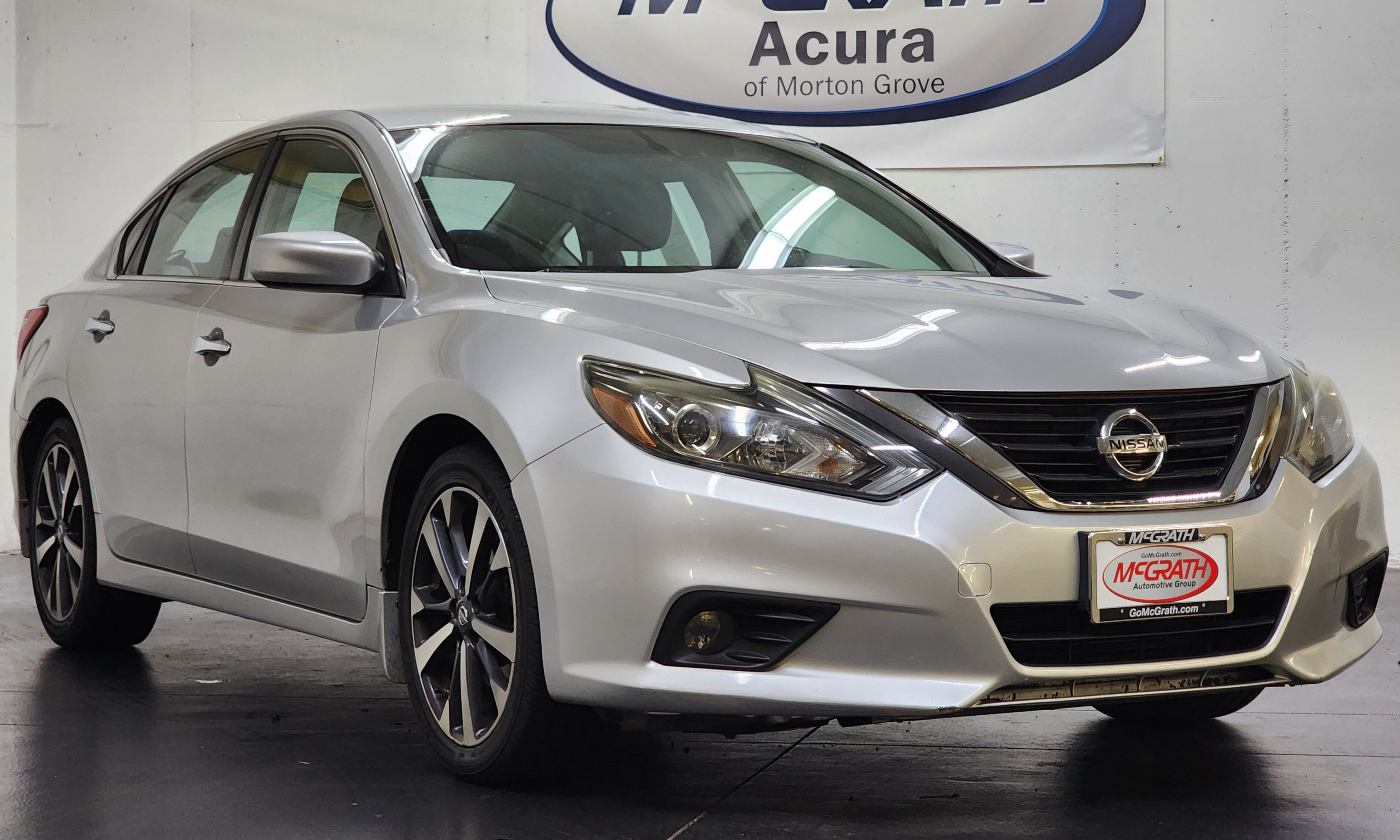 Used 2016 Nissan Altima 2.5 SR FWD image 2