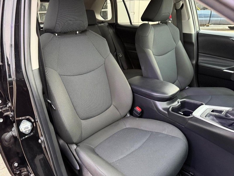 Used 2023 Toyota RAV4 LE image 11