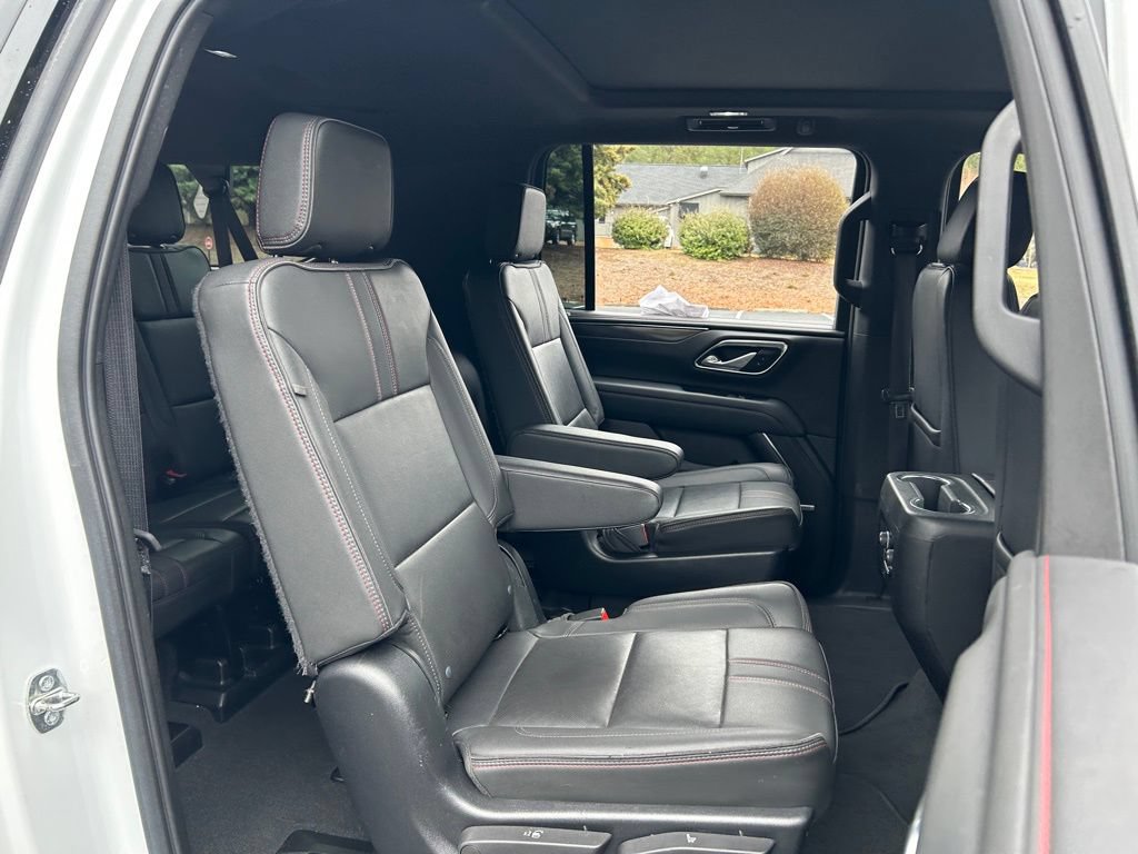 Used 2022 Chevrolet Suburban RST w/ Luxury Package AWD/4WD image 53