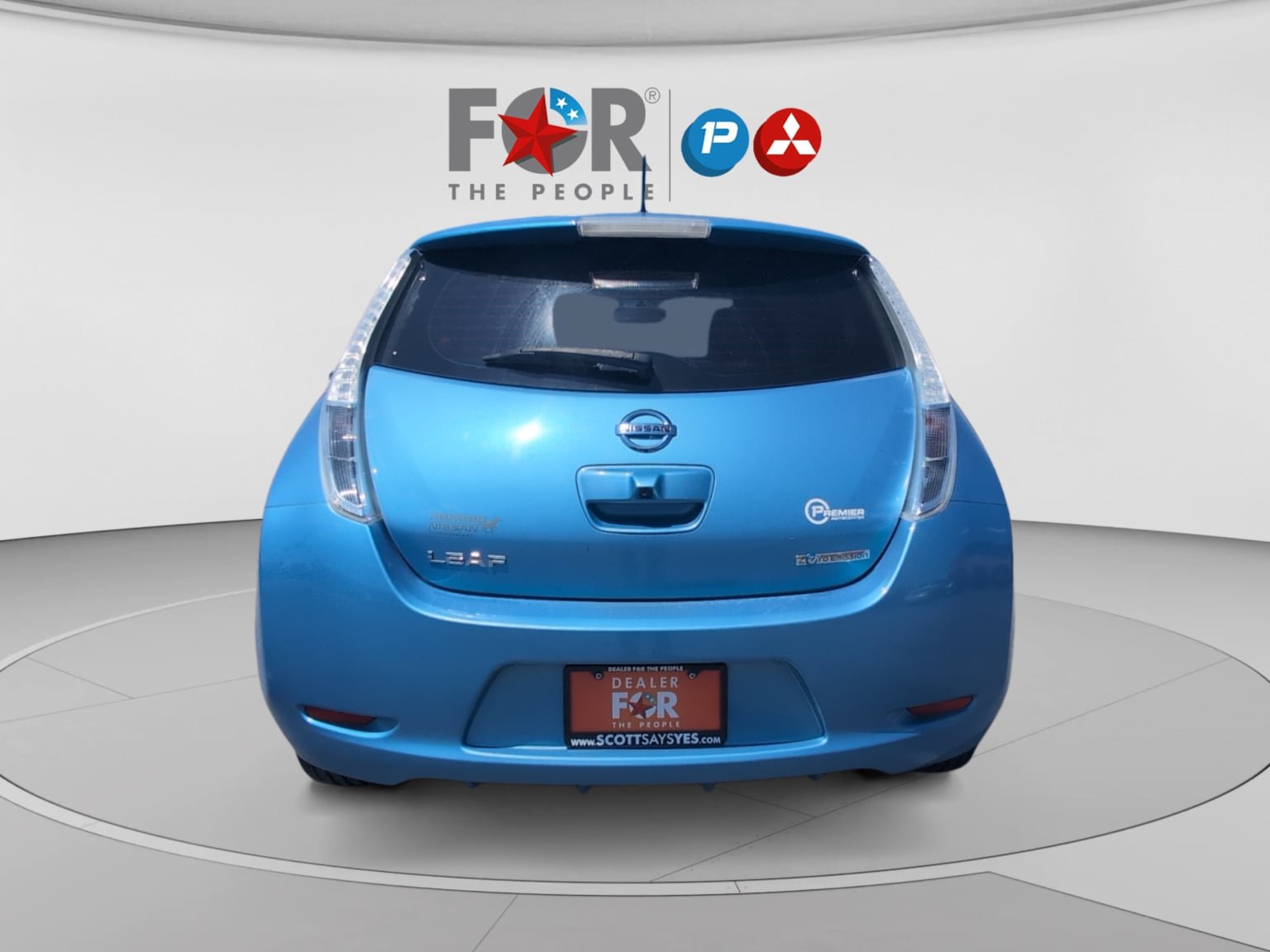 Used 2013 Nissan Leaf SL w/ Premium Pkg FWD image 4