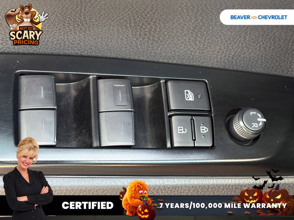 Used 2025 Toyota Camry LE FWD image 33