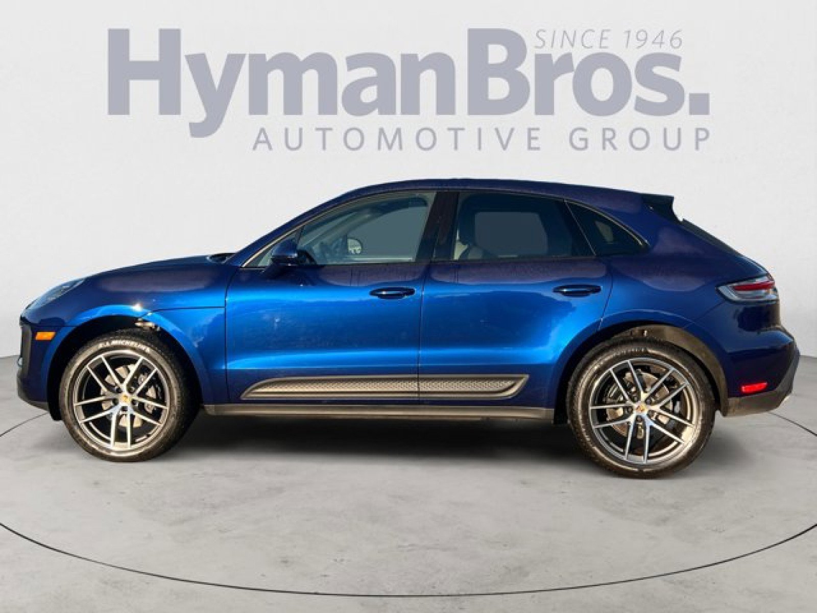 Used 2023 Porsche Macan image 6