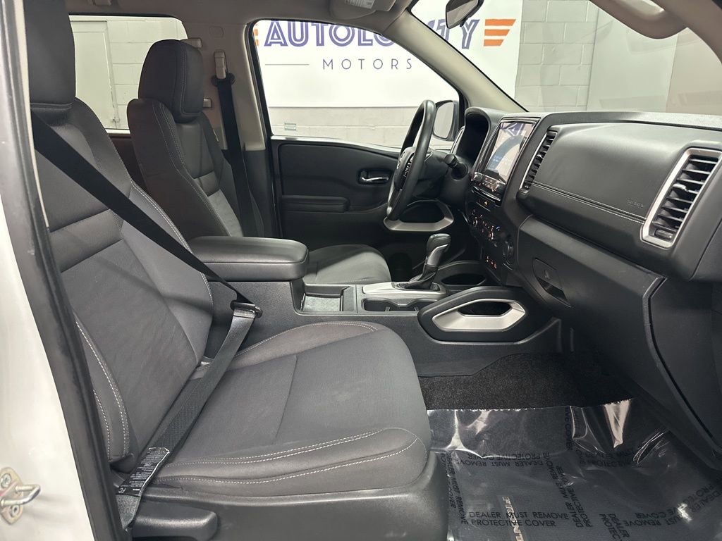 Used 2022 Nissan Frontier SV w/ Technology Package image 20