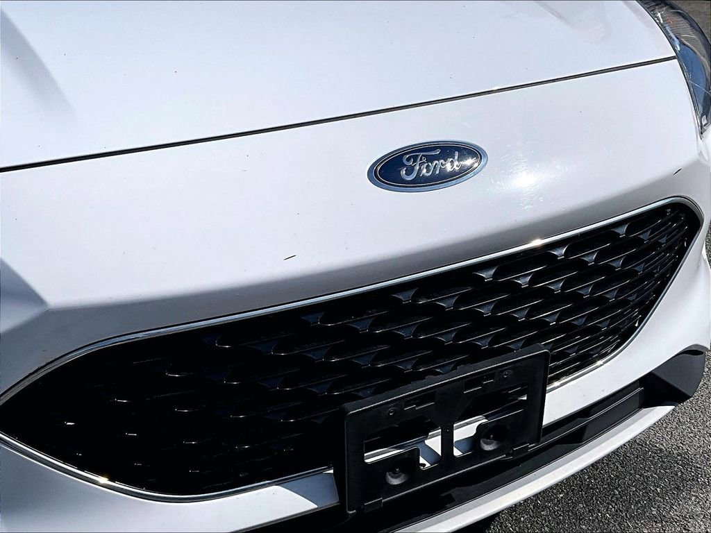 Used 2020 Ford Escape SE image 24