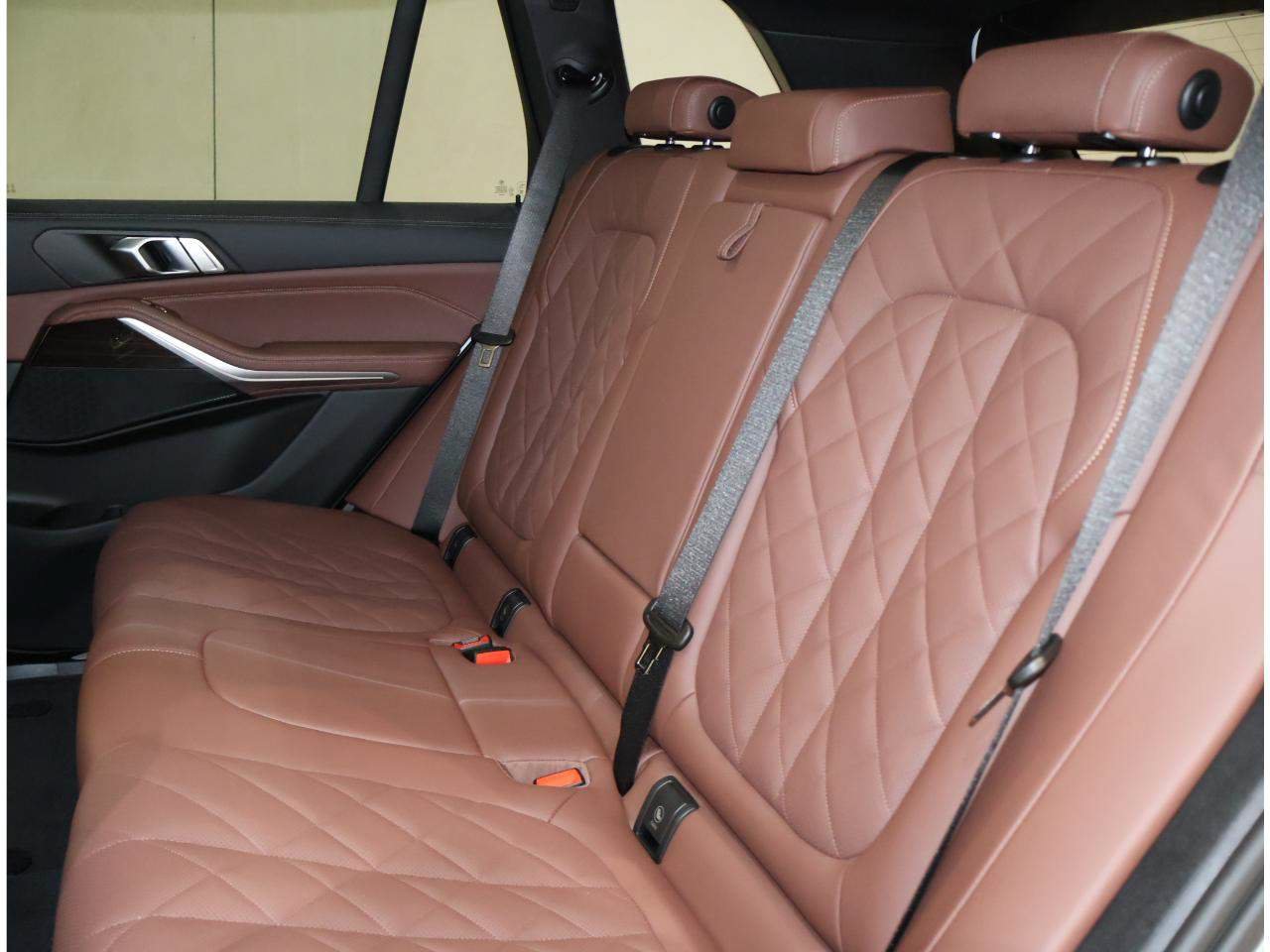 Used 2026 BMW X5 sDrive40i w/ Parking Assistance Package RWD image 17