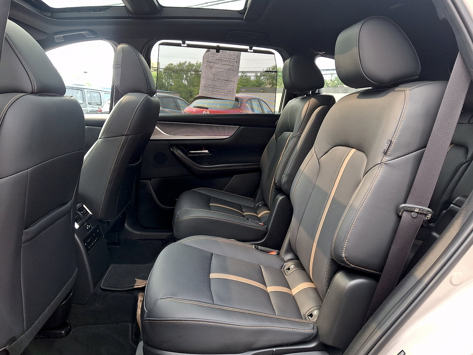 Certified 2024 MAZDA CX-90 Plug-In Hybrid w/ Premium Plus AWD/4WD image 11