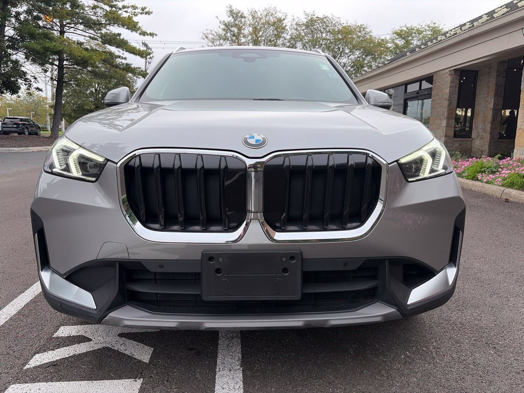 Used 2023 BMW X1 xDrive28i w/ Convenience Package AWD/4WD image 3