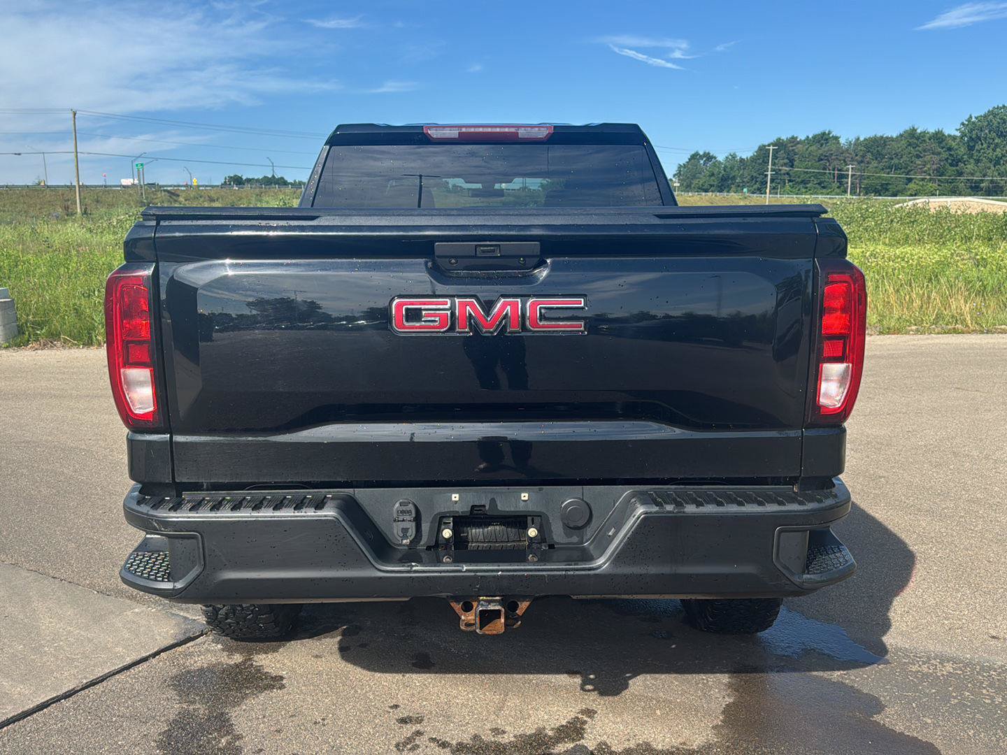 Used 2019 GMC Sierra 1500 4x4 Crew Cab w/ Convenience Package image 4