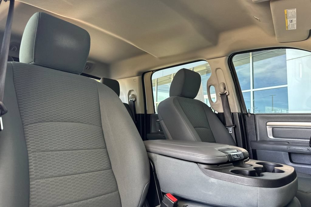 Used 2017 RAM 3500 SLT RWD image 16