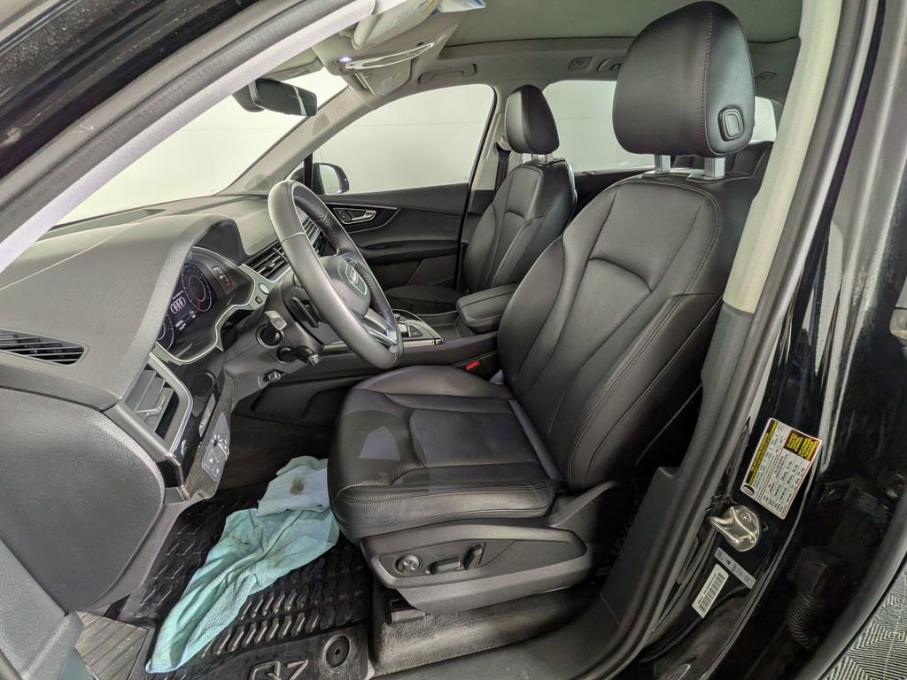 Used 2018 Audi Q7 3.0T Premium Plus w/ Premium Plus Package image 17