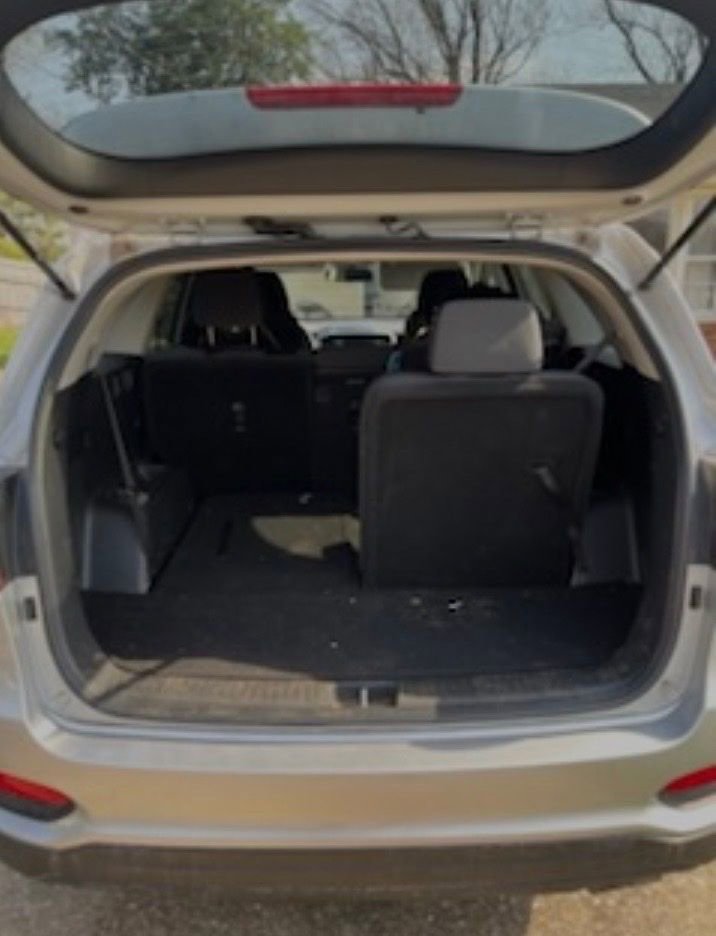 Used 2020 Kia Sorento LX image 12