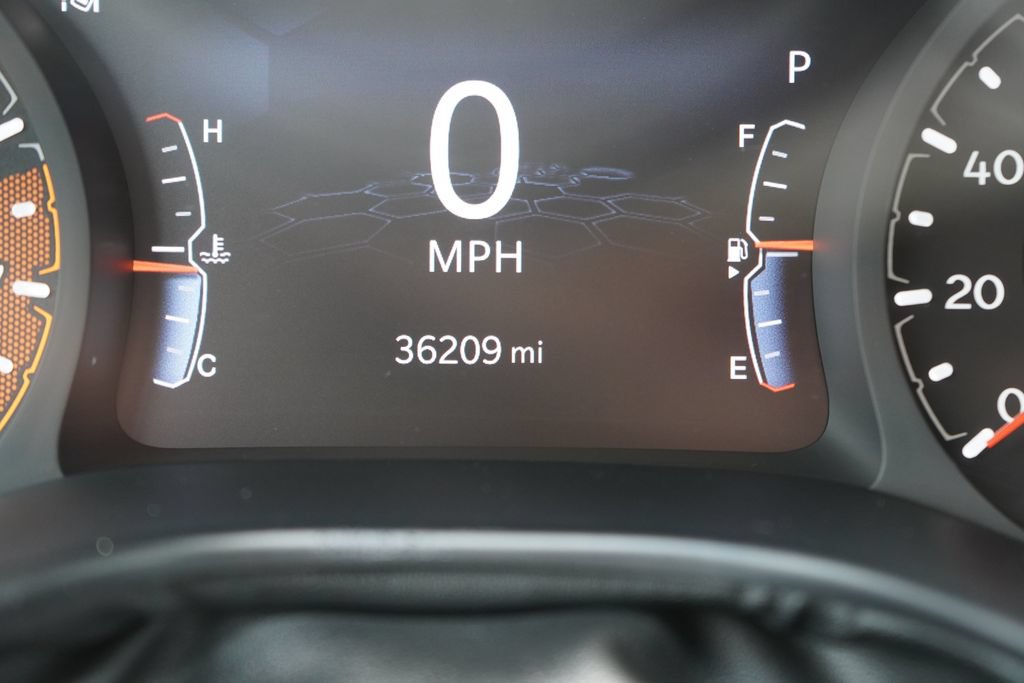 Used 2022 Jeep Compass Latitude w/ Sun and Sound Group AWD/4WD image 20